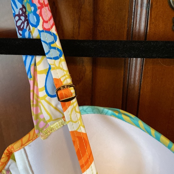 Bleu by Rod Beattie floral patterned one-piece bathing suit, size 6. - Picture 5 of 12